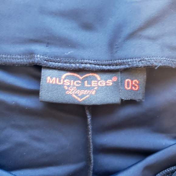 Music Legs Booty Shorts | Black | OS - Picture 3 of 3